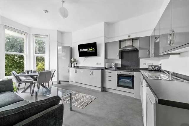 Lisson Grove, Plymouth, PL4, photo 1