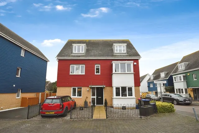 Athena Close, Southend-on-Sea, Essex, SS2, photo 1