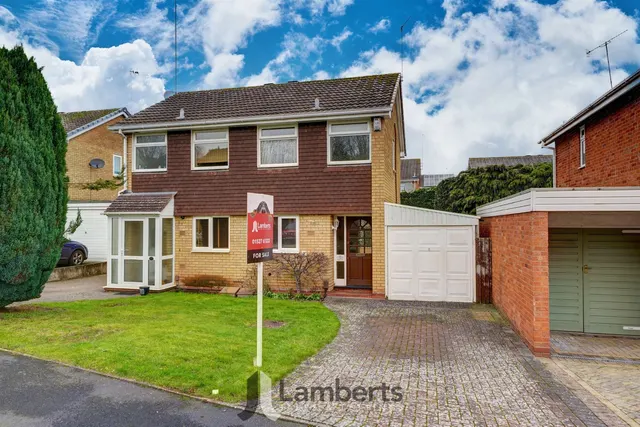 28 Salford Close, Redditch, photo 1