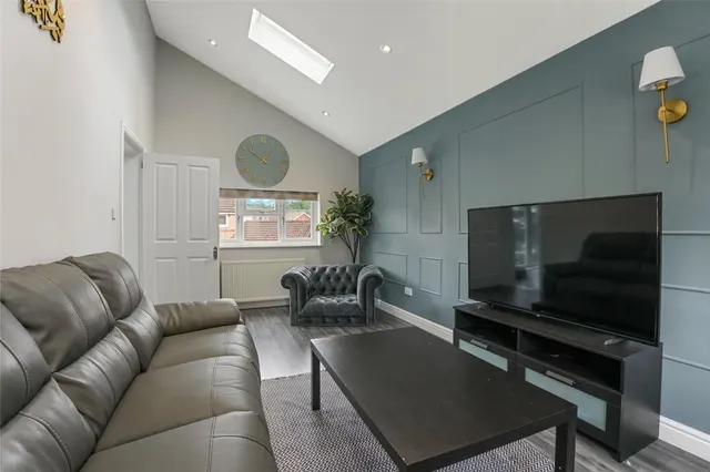 Photo 3 — Barberry Place, Glasgow City, G53