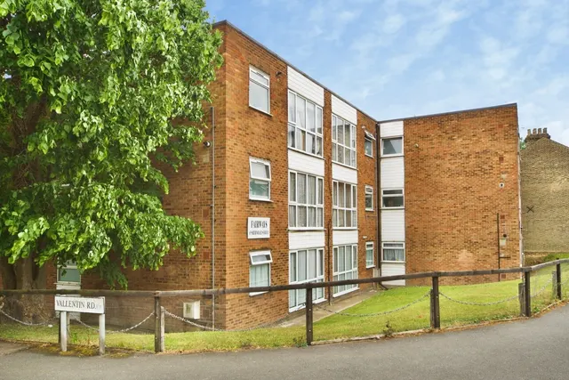 Photo 3 — Shernhall Street, Walthamstow, E17