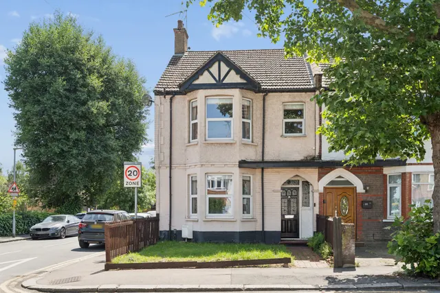 Bushey Mill Lane, Watford, WD24, photo 1