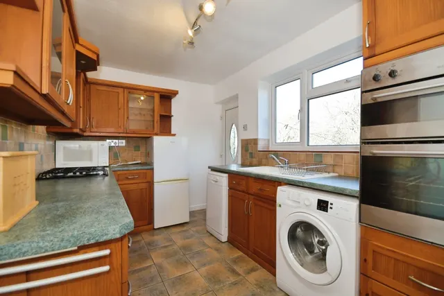 Walgrove Avenue, Chesterfield, S40, photo 3