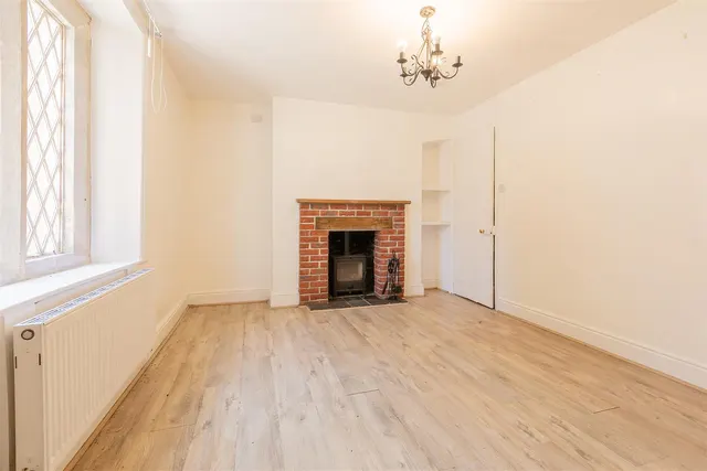Compton Road, Calne, SN11, photo 3
