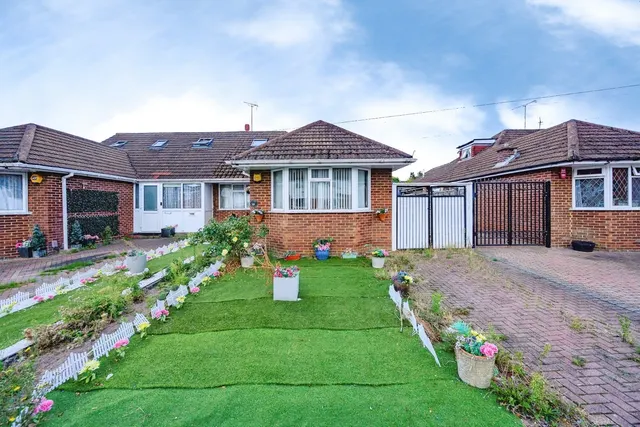 Austin Road, LUTON, Bedfordshire, LU3, photo 1
