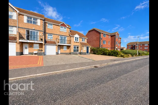 Selsey Avenue, Clacton-On-Sea, CO15, photo 2