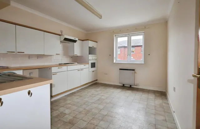 Photo 2 — Regal Court, Bancroft, Hitchin