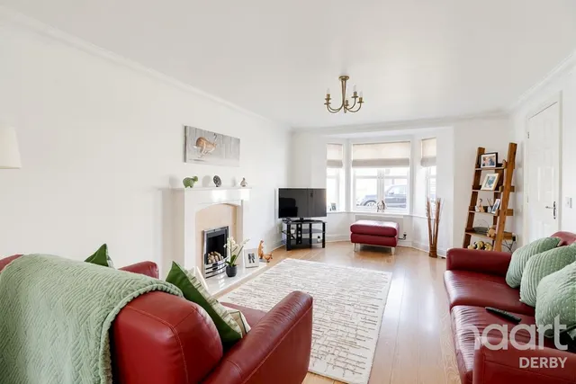 Lysander Drive, Chellaston, DE73, photo 3
