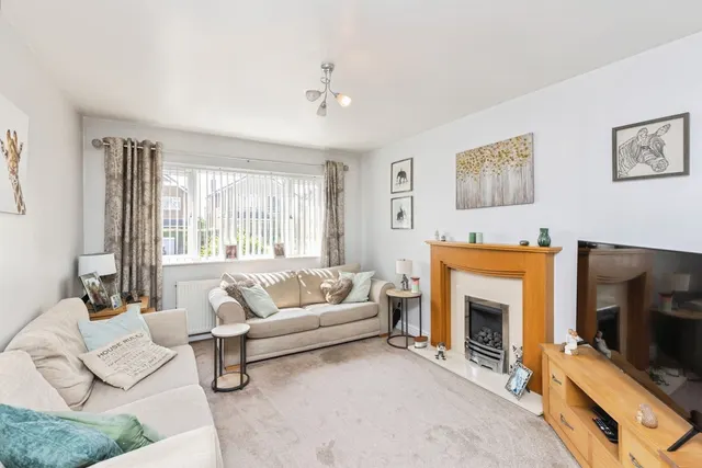 Photo 2 — Lennox Drive, Wakefield, West Yorkshire, WF2