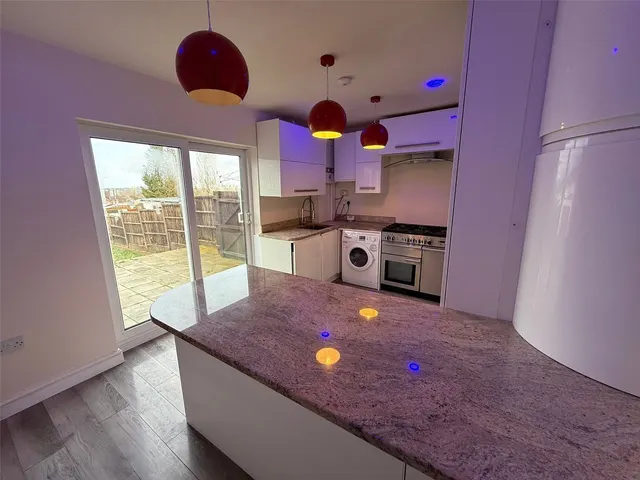 Groveley Lane, Birmingham, B31, photo 3