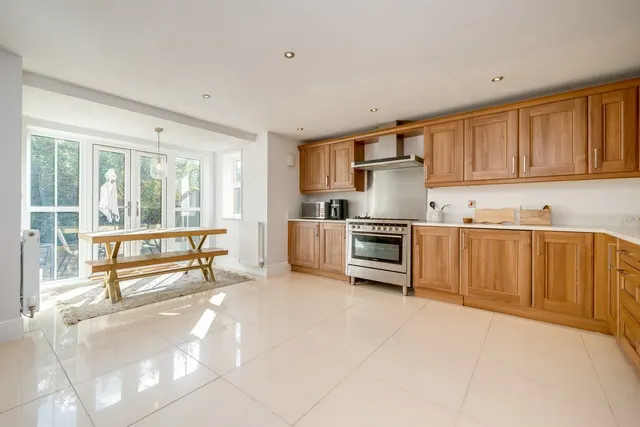 Photo 3 — Threelands, Birkenshaw BD11 2DG
