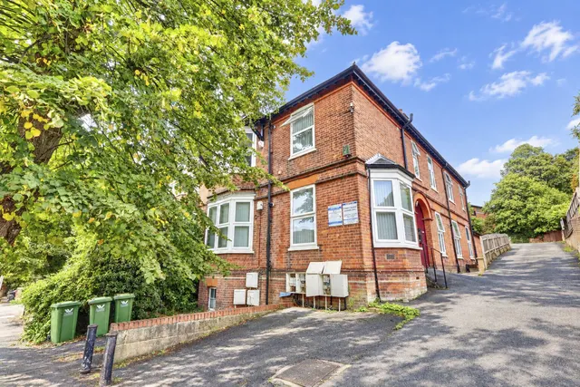 Priory Avenue, High Wycombe, HP13, photo 1
