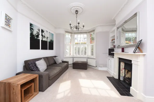 174 Engadine Street, London, photo 1