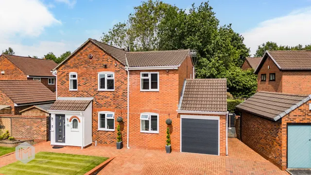 Rockingham Close, Birchwood, Warrington, WA3 6UY, photo 1