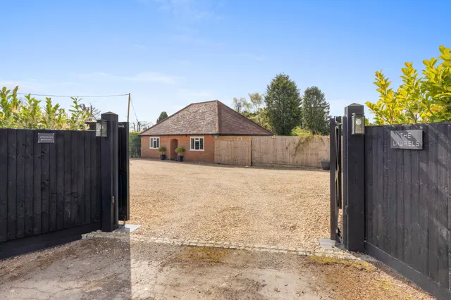 The Laurels Jenkins Lane, St. Leonards, HP23, photo 1
