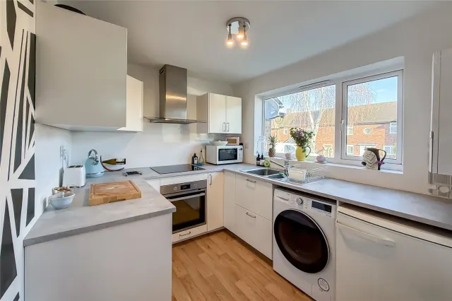 Photo 3 — Berners Drive, St. Albans, Hertfordshire, AL1 2JD