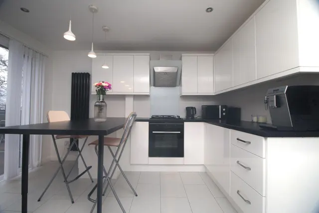 Photo 3 — Marmion Place, Cumbernauld, G67 4AP