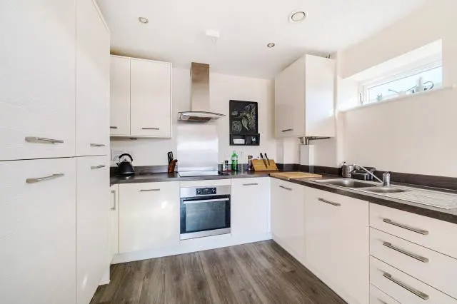Fleming Place, Bracknell, RG12, photo 3