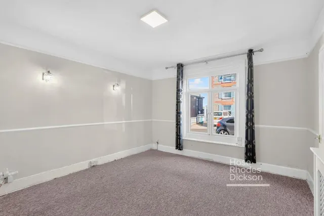 Bellevue Road, Cowes, PO31, photo 2