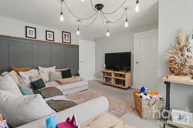 Davy Road, Rossington, DN11, photo 3