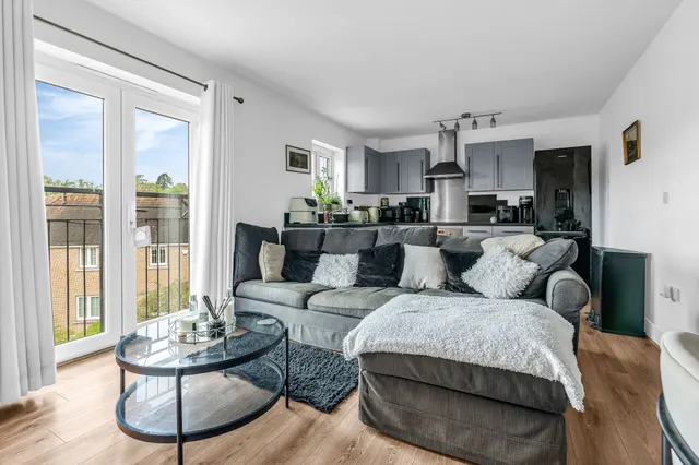 Photo 3 — Sanville Gardens, Stanstead Abbotts, Ware, SG12 8GA