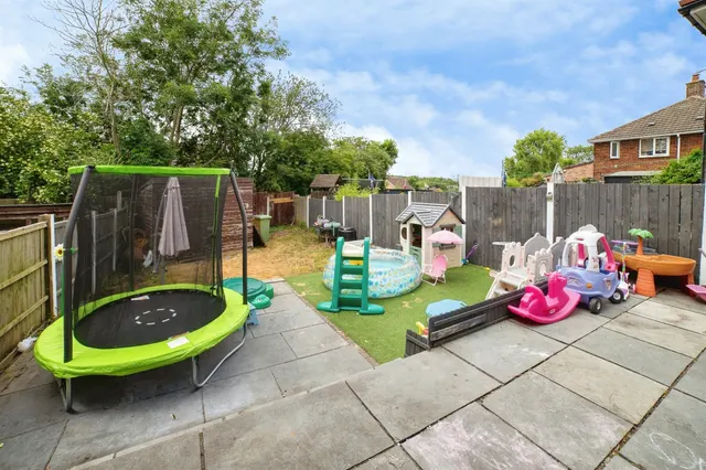Iron Cliff Road, Bolsover, S44, photo 2