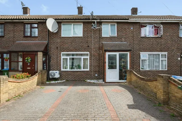 Devenish Road, London, SE2, photo 1