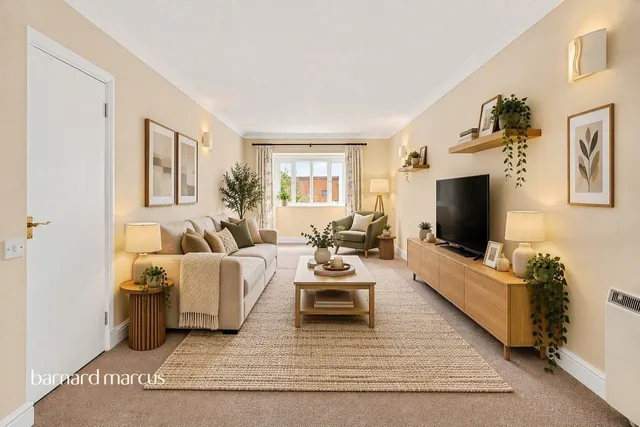Upper High Street, Epsom, KT17, photo 2