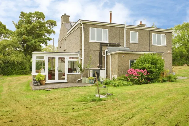 Pontllyfni, Caernarfon, LL54, photo 1