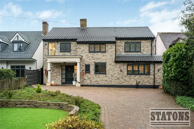 Tolmers Road, Cuffley, Potters Bar, Hertfordshire, EN6 4JP, photo 1