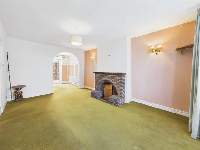 Pine Gardens, Ruislip, HA4, photo 2