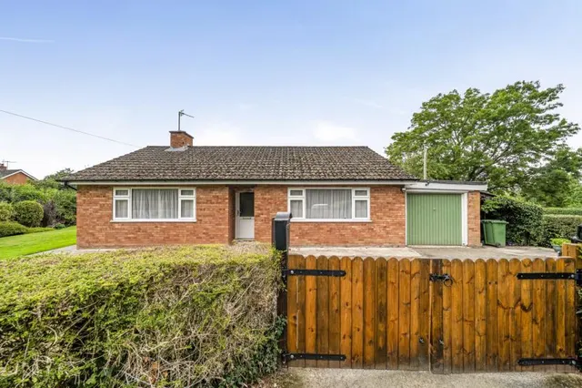 Eardisley, Hereford, HR3, photo 1