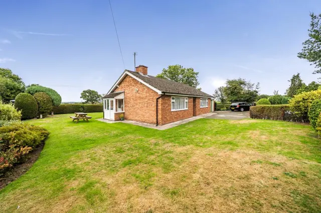 Eardisley, Hereford, HR3, photo 2