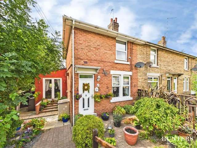 2 bedroom house, Pemberton Road, Consett, DH8