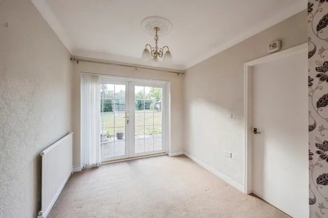 Photo 3 — Top Hall Road, Bessacarr, Doncaster