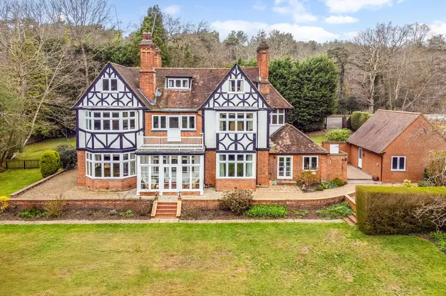 London Road, Camberley, GU15, photo 1
