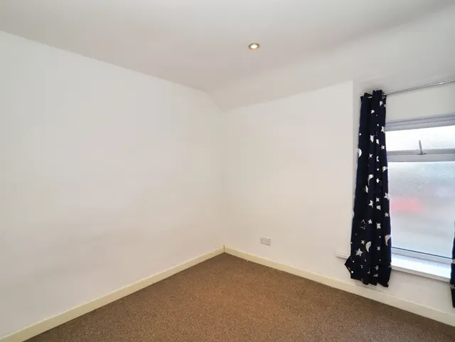 Cymmer Road, Porth, CF39, photo 2