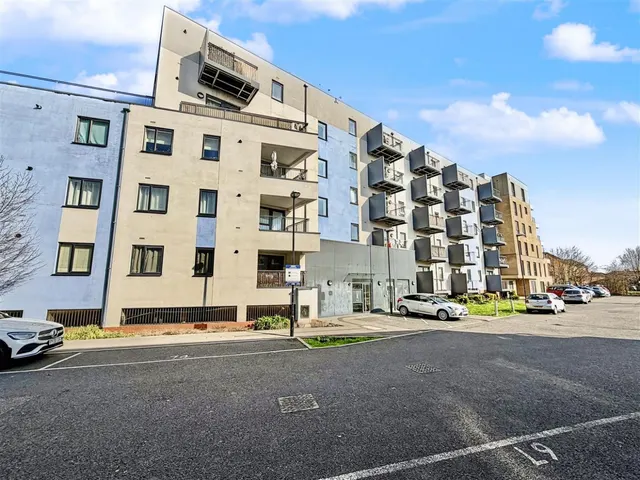 bed Apartment For SaleSalisbury Road, Southall, UB2, photo 1