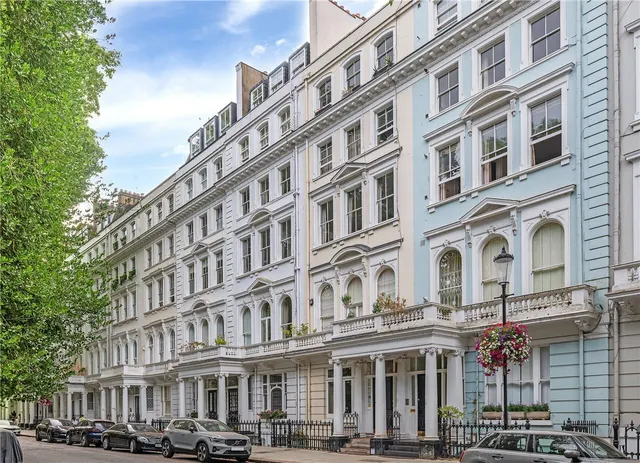 Cornwall Gardens, London, SW7, photo 1