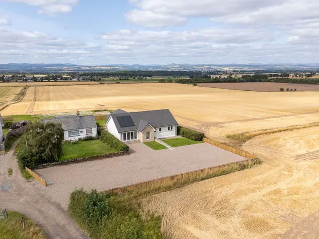 Photo 2 — Beech House, West Kinnochtry, PH13 9PN