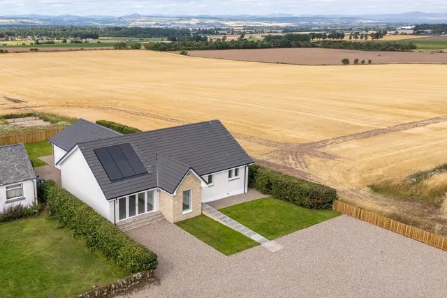 Beech House, West Kinnochtry, PH13 9PN, photo 1