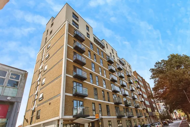 Victoria Avenue, Southend-on-Sea, Essex, SS2, photo 1
