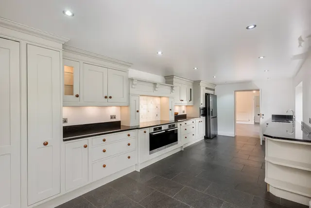 High Street, Warwick, CV34, photo 3