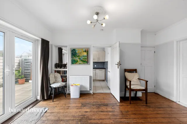 Upper Richmond Road West, Richmond, TW10, photo 3