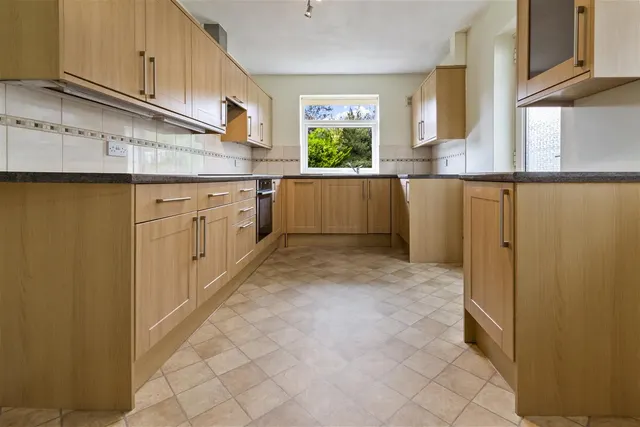 Southsea Avenue, Goring-By-Sea, photo 3