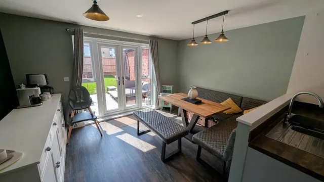 Taylor Crescent, Yate, BS37, photo 3