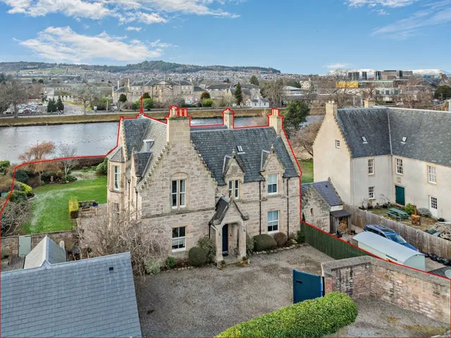 Photo 2 — Ladies Walk, Inverness, Highland, IV2 4TB
