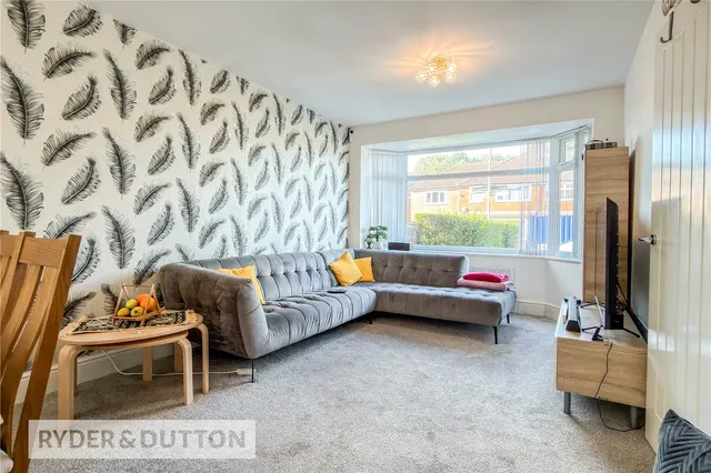 Southgate Road, Chadderton, OL9, photo 2