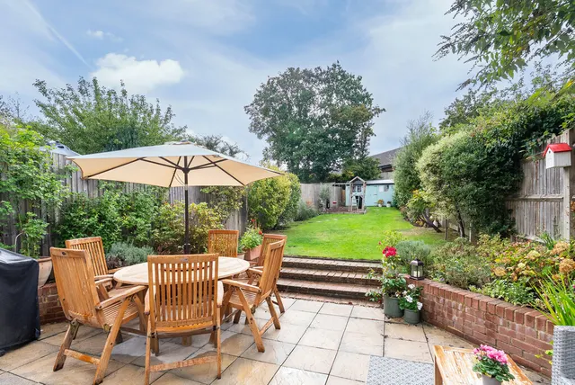 St Pauls Road West, Dorking, RH4, photo 3