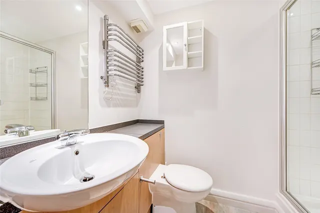 Earls Court Square, Earls Court, SW5, photo 3